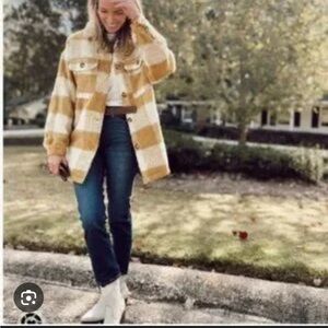 Universal Threads Target Yellow‎ Plaid Sherpa Jacket Anorak Size MEDIUM